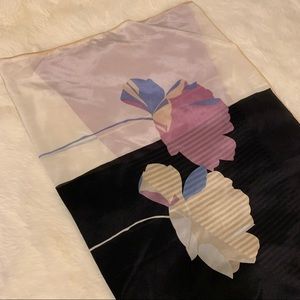 Floral scarf by Honey.